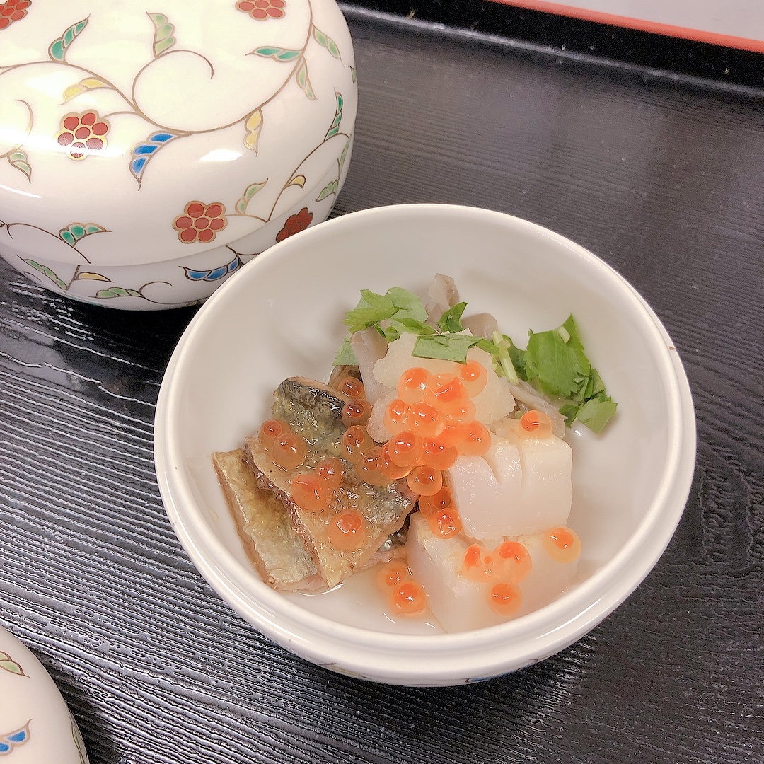 日本料理、10月会席料理の先付、王道秋刀魚を使った一品 - 大阪阿倍野で会席・懐石料理を個室で味わえる日本料理店「安来家」